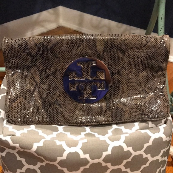Tory Burch Handbags - Tory Burch Clutch